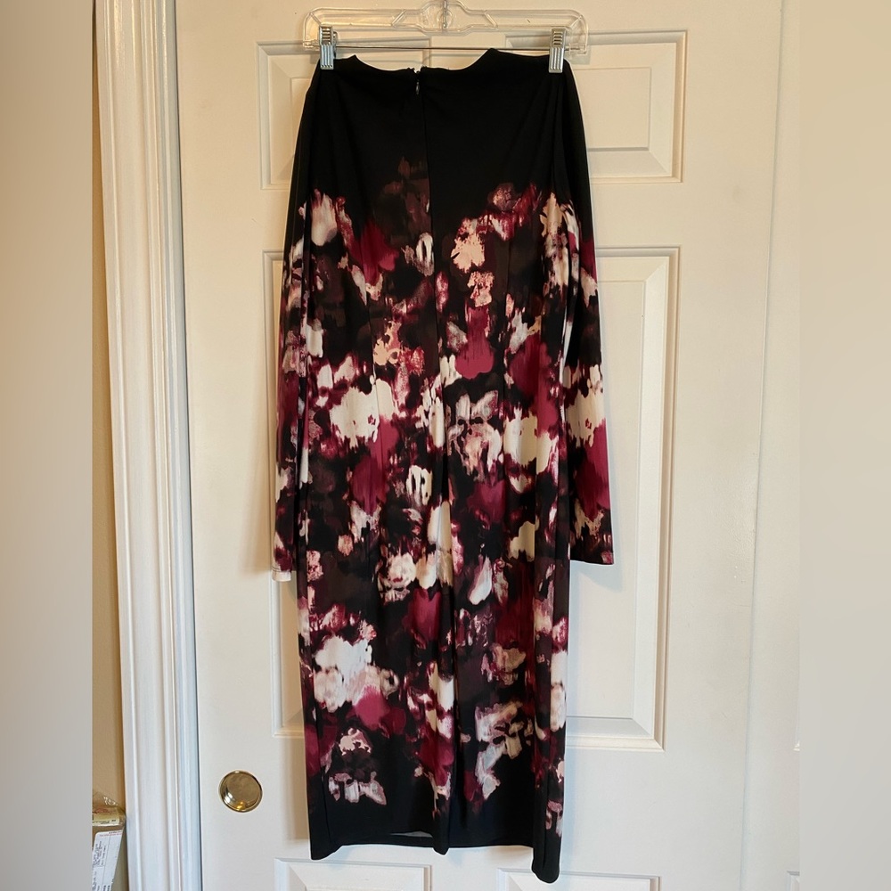 White House Black Market Black and Red Long Sleeve Blossoms Dress